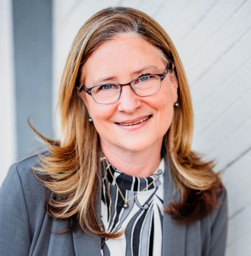 Photo of Pamela B. Petersen